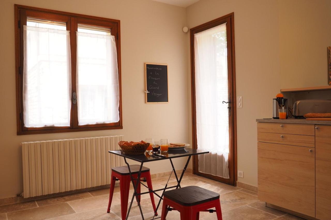 Maison Le Grand Verger Goult Exterior photo